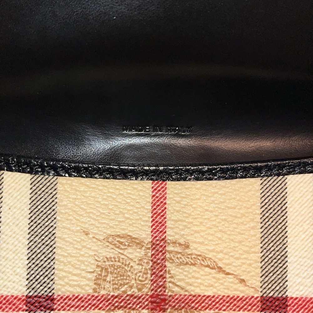 Burberry black leather trim canvas bifold wallet - Picture 7 of 13